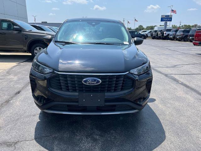 Certified 2024 Ford Escape Active AWD/4WD image 2