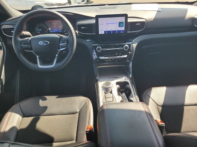 Certified 2024 Ford Explorer ST-Line w/ Class IV Trailer Tow Package AWD/4WD image 14