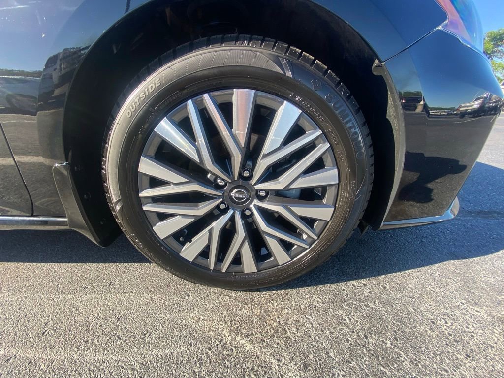 Used 2024 Nissan Altima 2.5 SV FWD image 29