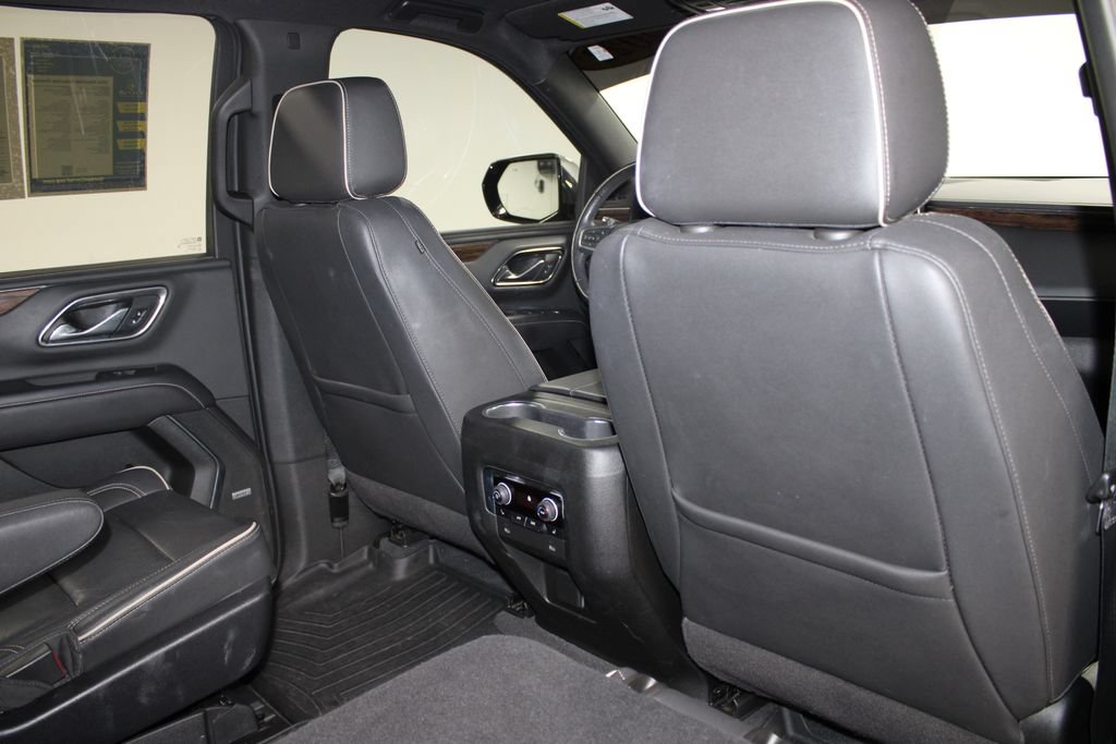 Used 2022 Chevrolet Suburban Premier RWD image 36