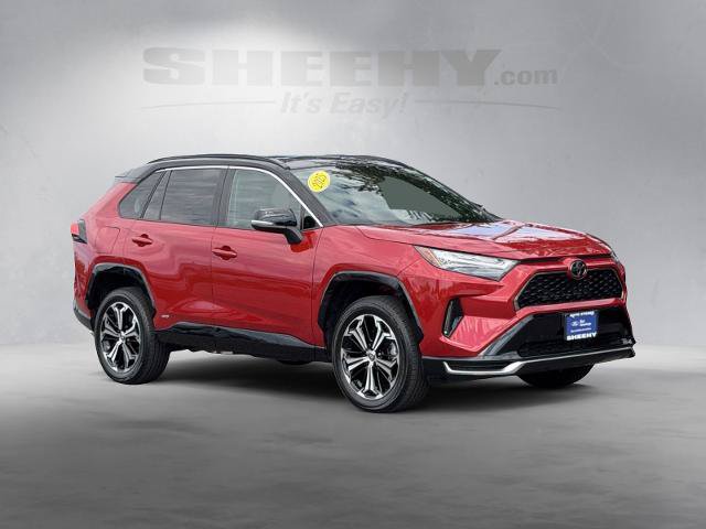 Used 2025 Toyota RAV4 XSE w/ Weather Package AWD/4WD image 2