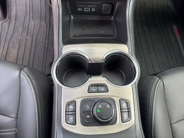 Used 2024 GMC Terrain Denali w/ Denali Premium Package image 15