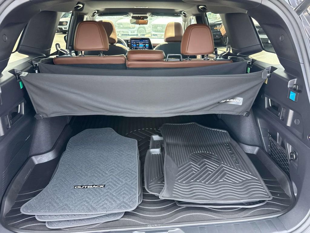 Used 2026 Subaru Outback Touring AWD/4WD image 7