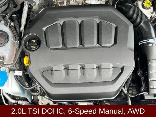Used 2023 Volkswagen Golf R AWD/4WD image 3