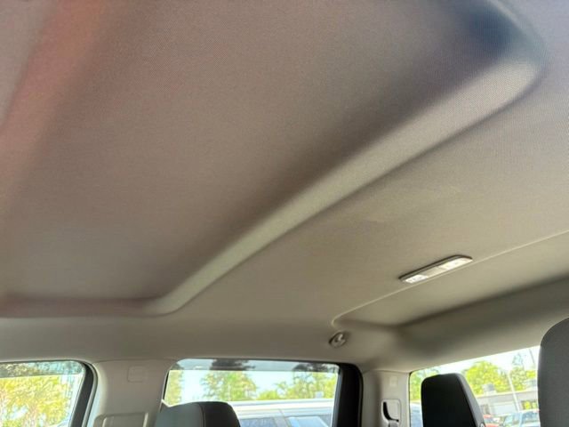 Used 2025 Chevrolet Silverado 2500 Custom w/ Custom Value Package image 21