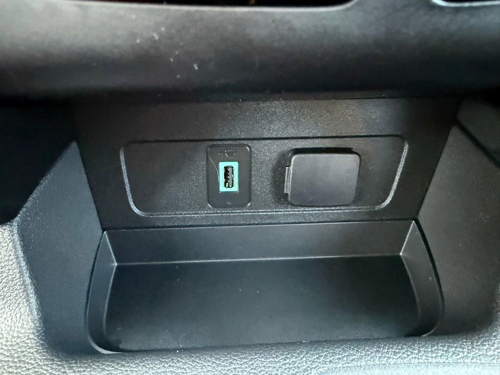 Certified 2019 Ford Escape Titanium AWD/4WD image 25