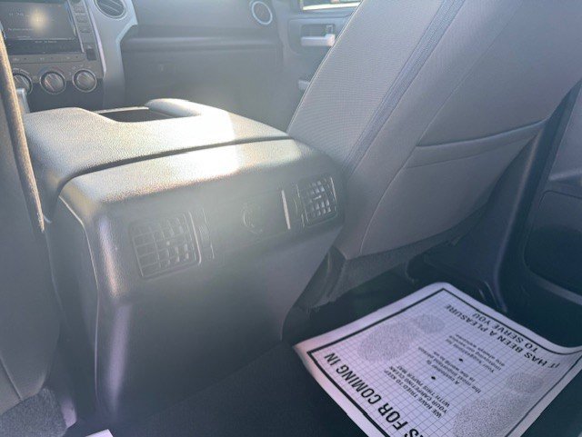 Used 2018 Toyota Tundra SR5 w/ SR5 Upgrade Package AWD/4WD image 28