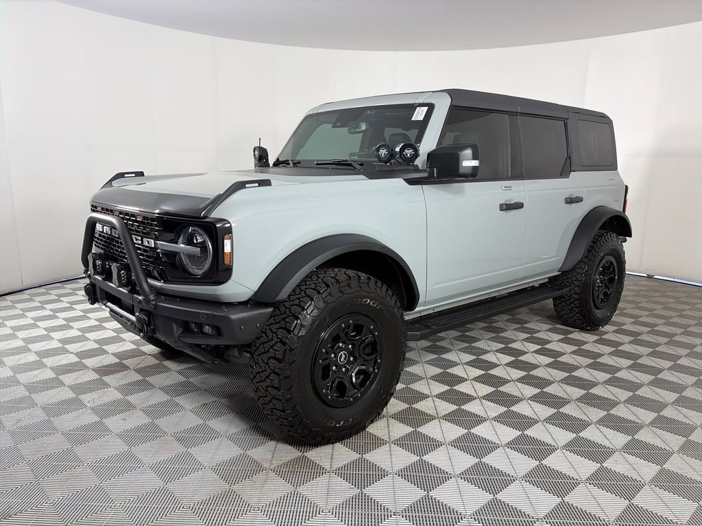 Certified 2023 Ford Bronco Wildtrak AWD/4WD image 3