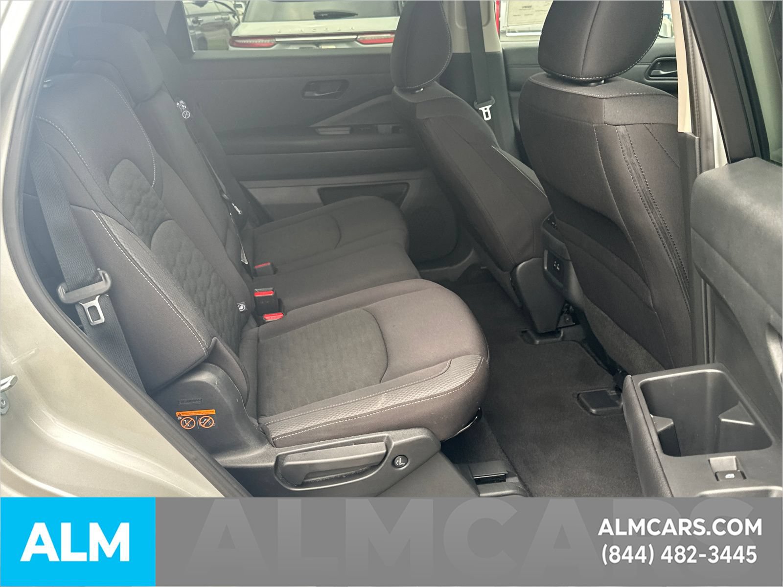 Used 2025 Nissan Pathfinder SV FWD image 17