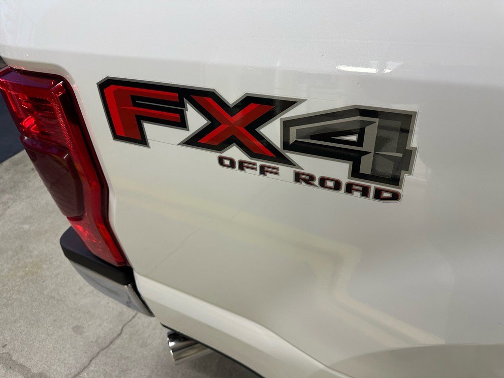 Certified 2022 Ford F250 Lariat w/ Chrome Package image 12