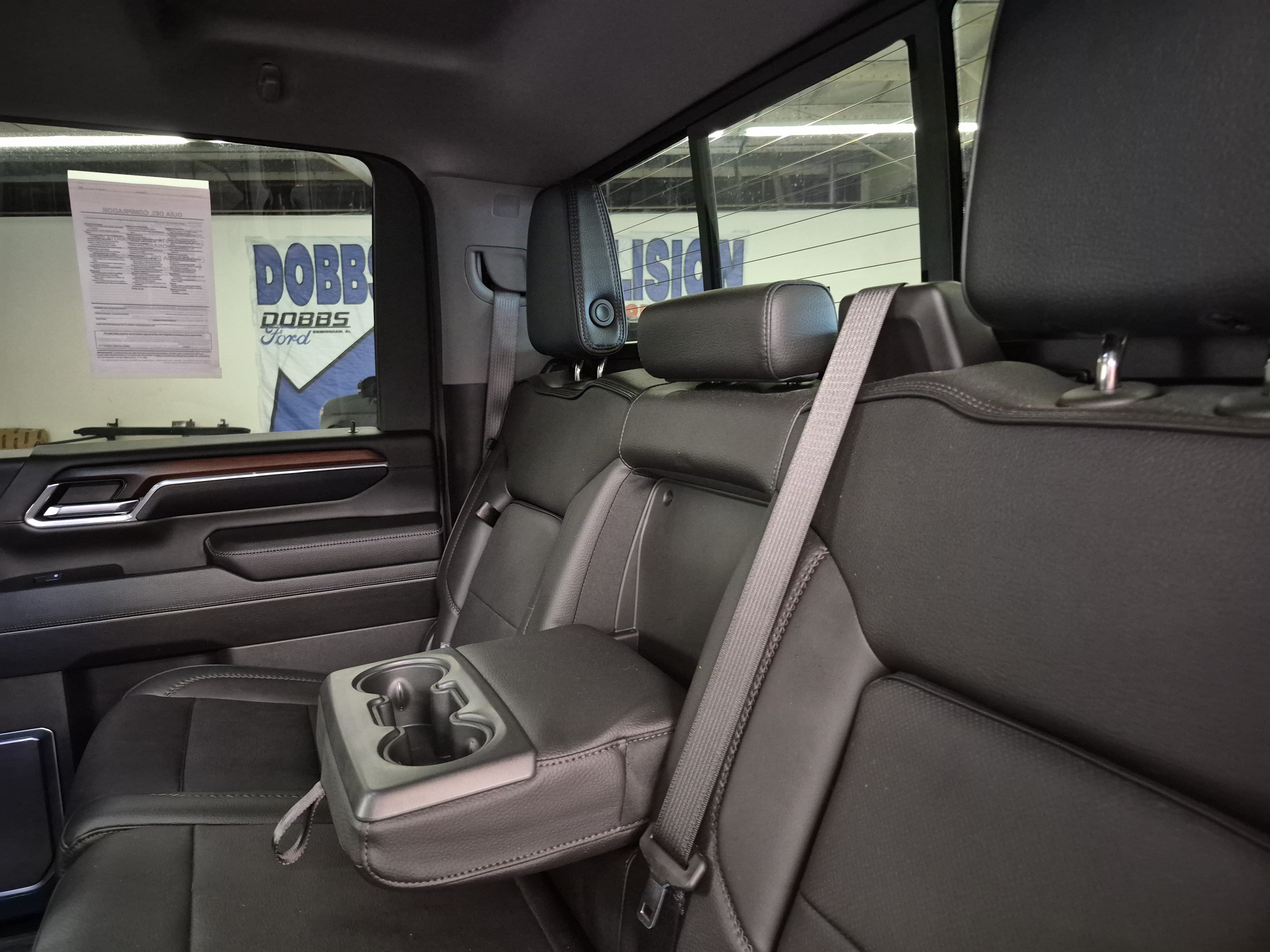 Used 2024 GMC Sierra 3500 Denali w/ Denali Reserve Package AWD/4WD image 18