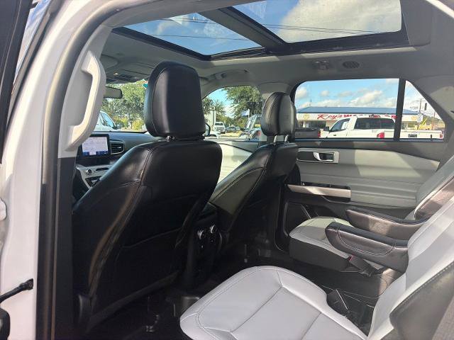 Certified 2021 Ford Explorer XLT w/ Equipment Group 202A AWD/4WD image 32