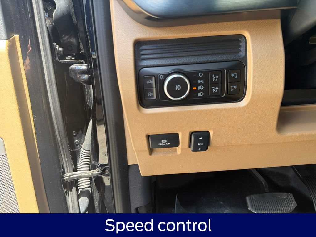 Certified 2025 Ford F250 Lariat w/ Chrome Package AWD/4WD image 32