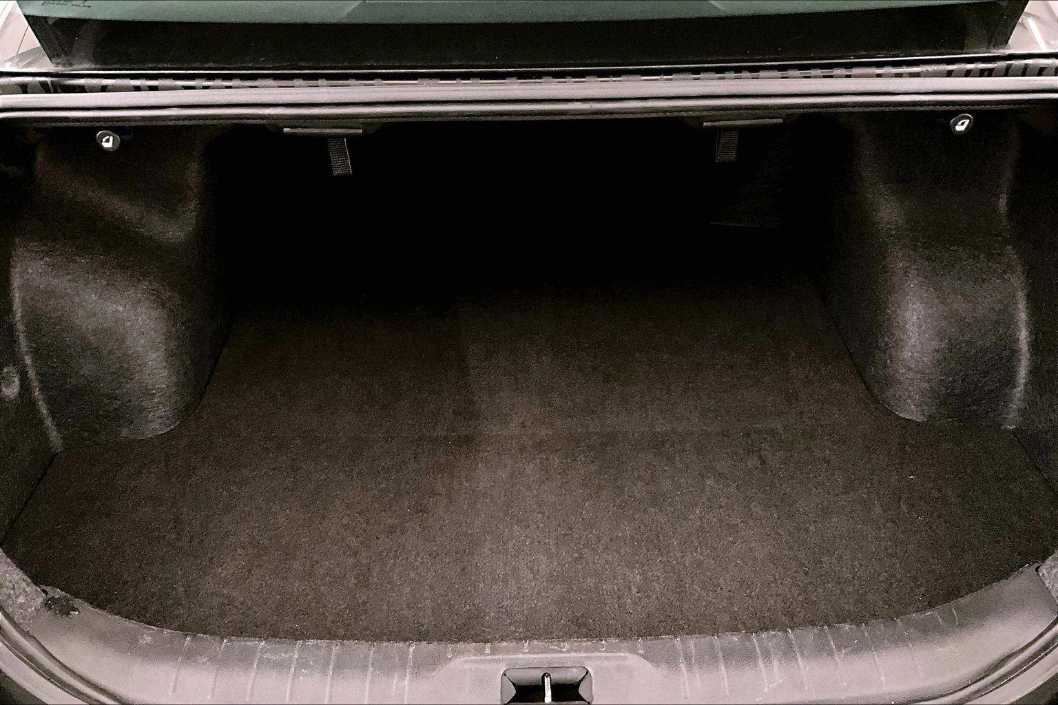 Used 2024 Nissan Altima 2.5 SV image 33