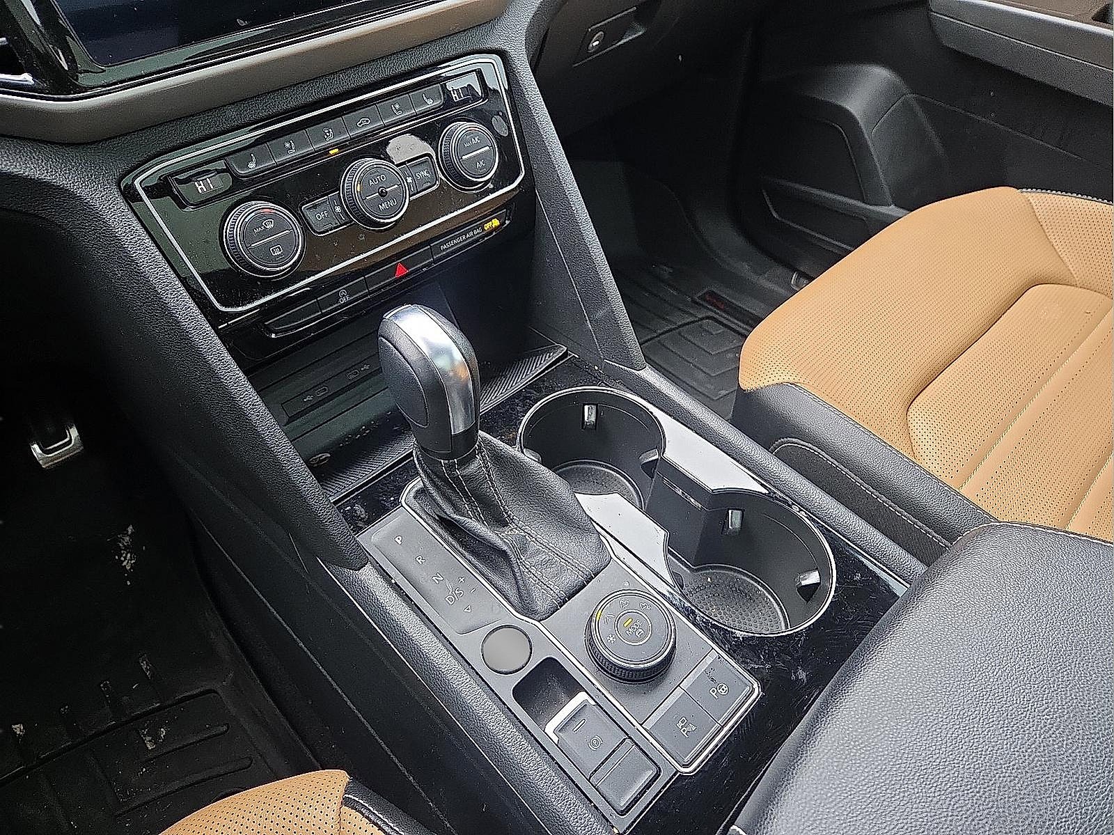 Used 2022 Volkswagen Atlas Cross Sport SEL Premium R-Line image 25