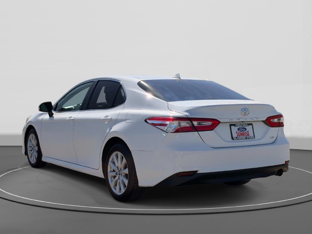 Used 2019 Toyota Camry LE FWD image 7