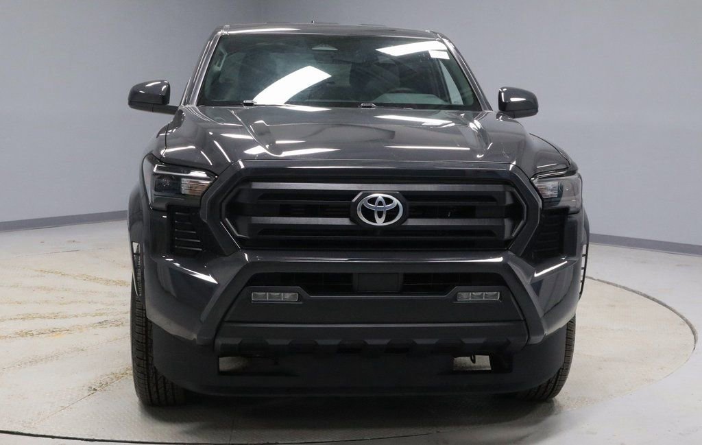 Used 2025 Toyota Tacoma SR5 image 8