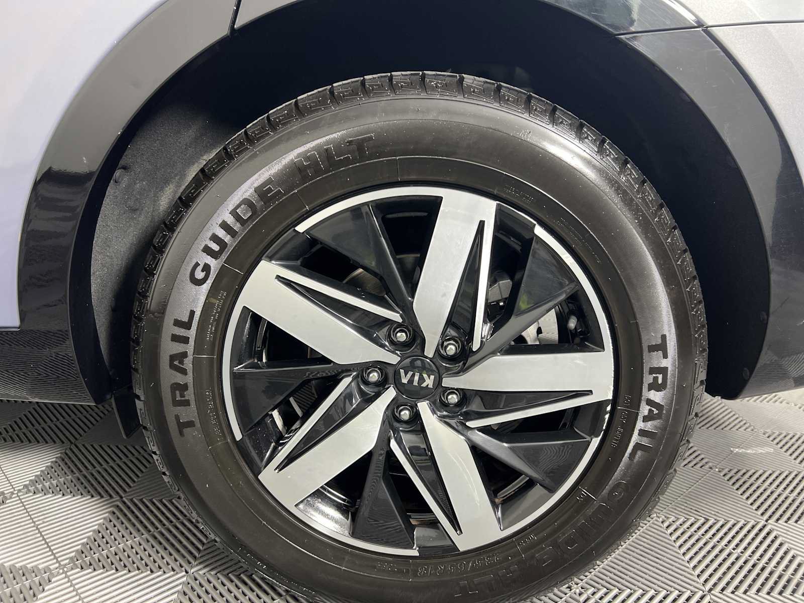Used 2021 Kia Sorento S FWD image 23
