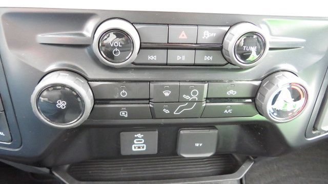 Certified 2025 Ford F250 XLT AWD/4WD image 14