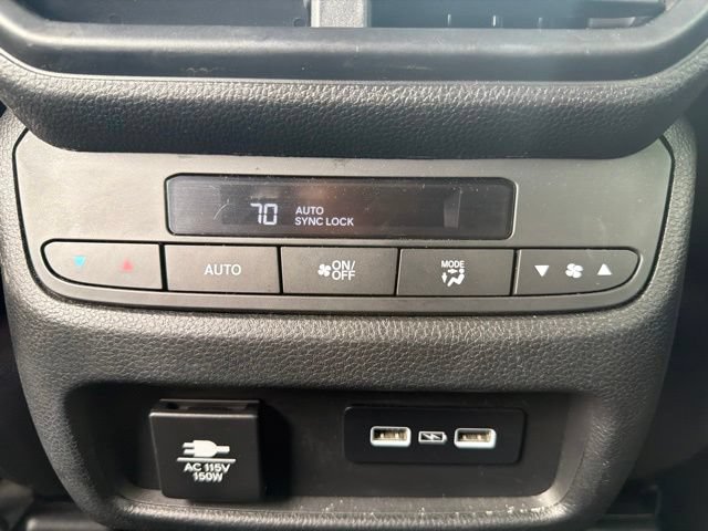 Used 2023 Honda Pilot TrailSport image 24