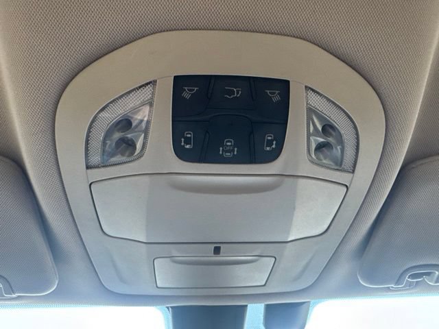 Used 2018 Chrysler Pacifica Touring-L Plus w/ Tire & Wheel Group FWD image 25