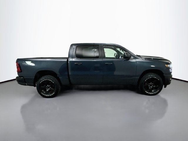 Used 2025 RAM 1500 Warlock AWD/4WD image 8