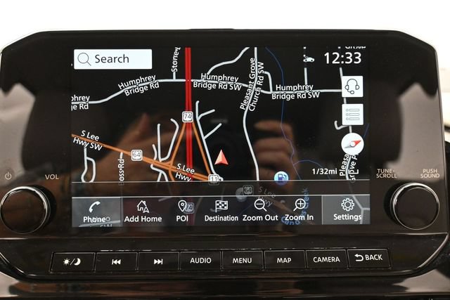 Used 2025 Nissan Pathfinder SL FWD image 21