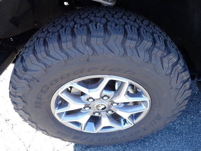 Certified 2025 Ford Bronco Badlands AWD/4WD image 12