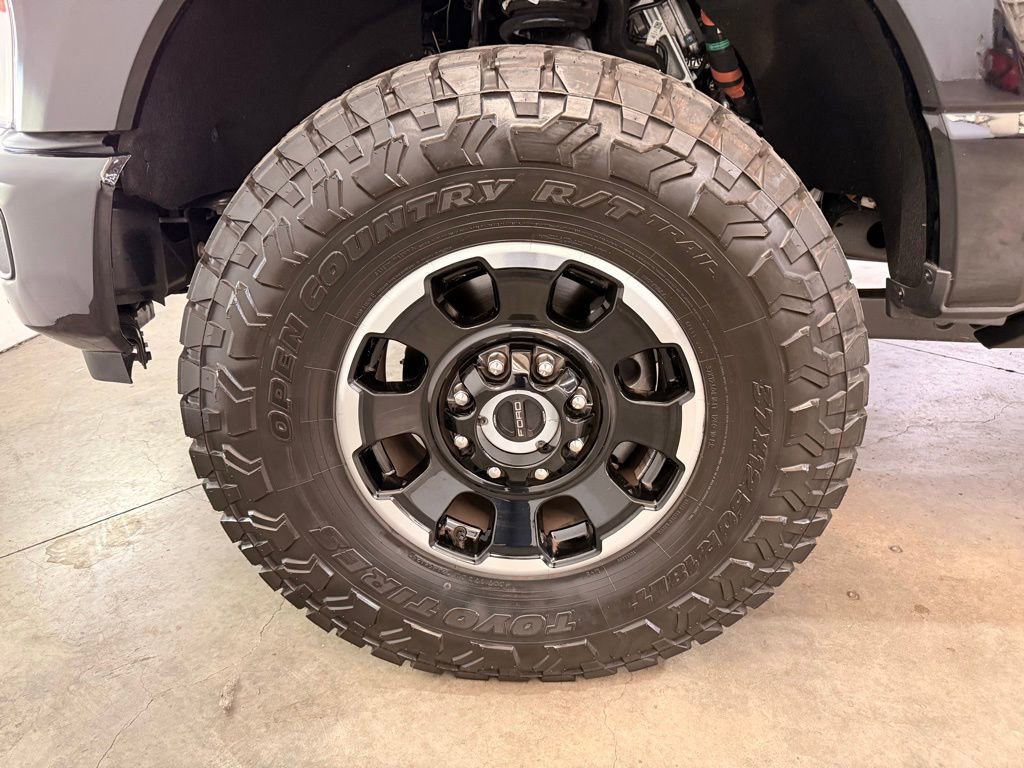 Certified 2026 Ford F250 Platinum w/ Tremor Off-Road Package AWD/4WD image 15