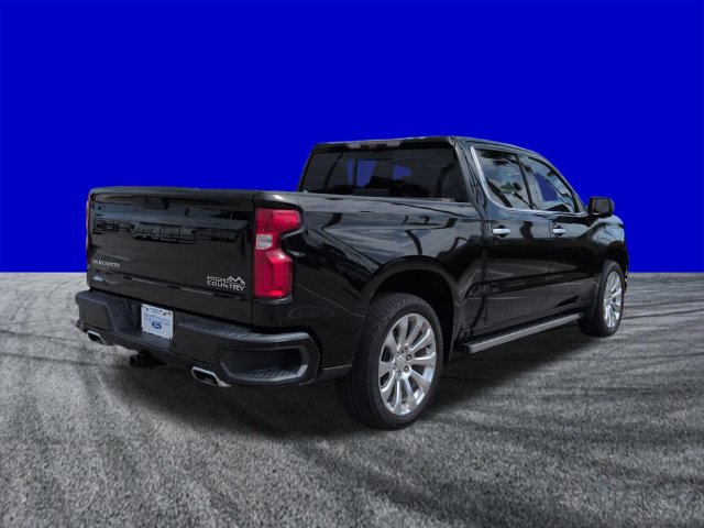 Used 2021 Chevrolet Silverado 1500 High Country w/ Technology Package AWD/4WD image 4