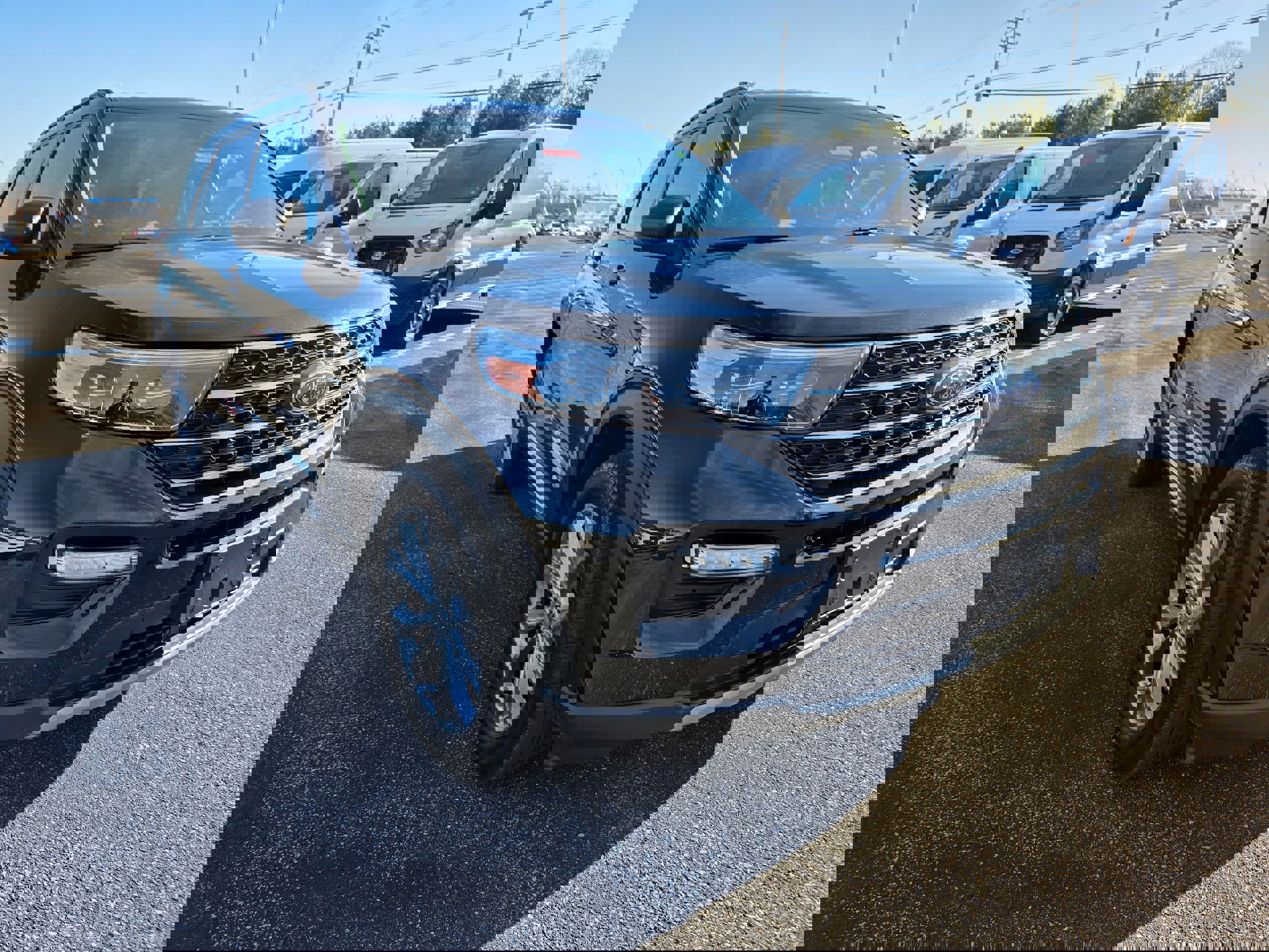 Certified 2022 Ford Explorer XLT w/ Equipment Group 202A image 7