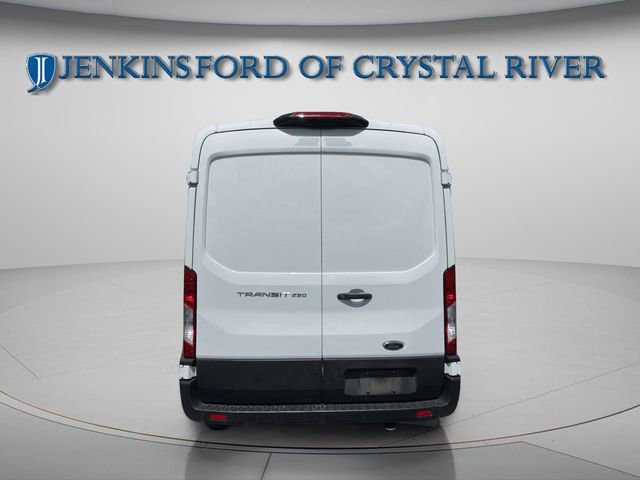 Certified 2023 Ford Transit 250 Medium Roof AWD image 5