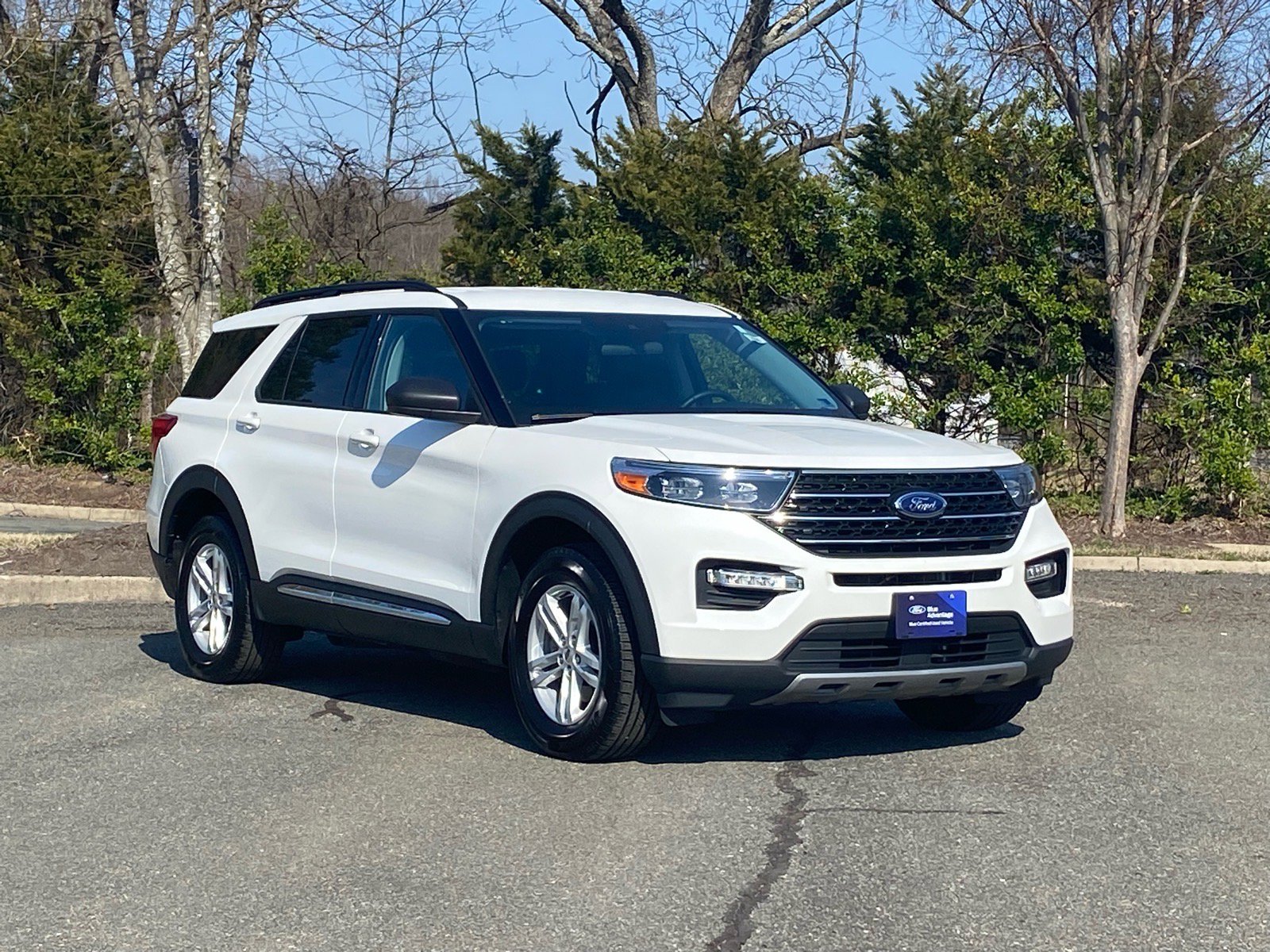 Certified 2023 Ford Explorer XLT w/ Equipment Group 202A AWD/4WD image 2