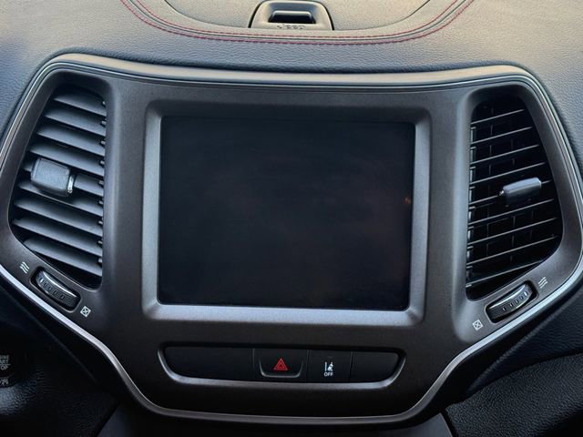 Used 2022 Jeep Cherokee Trailhawk w/ Sound & Nav Group image 14