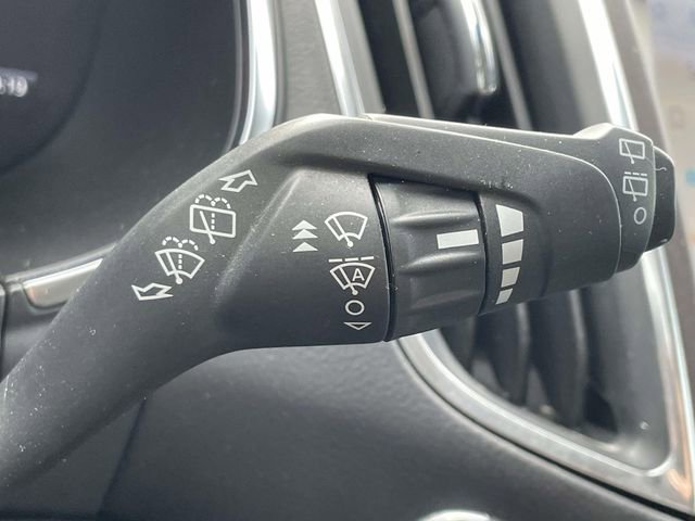 Certified 2020 Ford Edge Titanium FWD image 24