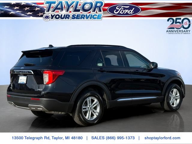 Certified 2024 Ford Explorer XLT w/ Equipment Group 202A AWD/4WD image 3