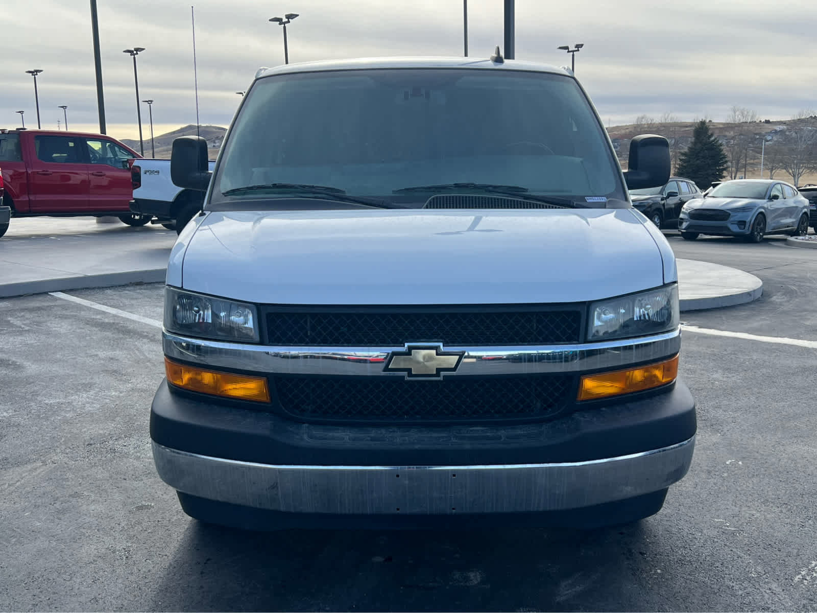 Used 2021 Chevrolet Express 2500 w/ Driver Convenience Package image 12