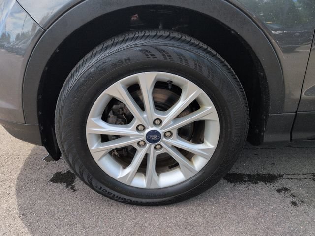 Certified 2019 Ford Escape SEL AWD/4WD image 10