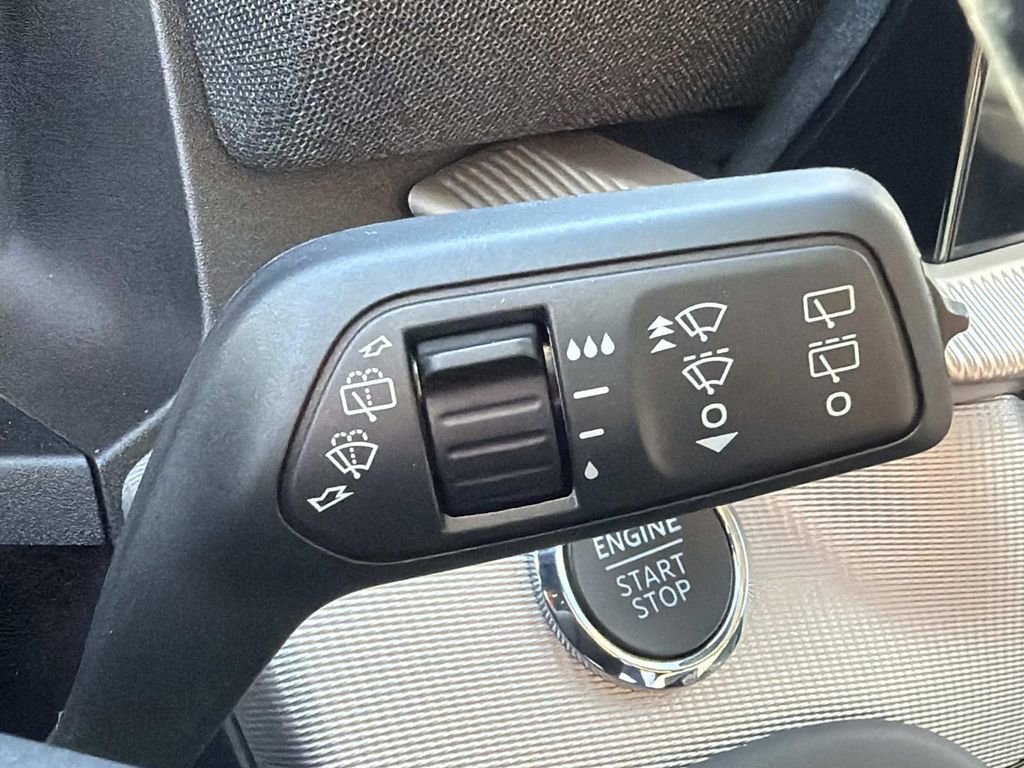 Certified 2025 Ford Explorer Active image 31