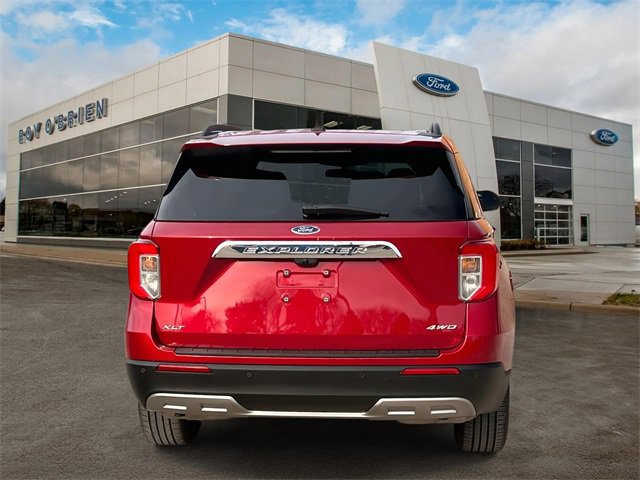 Certified 2023 Ford Explorer XLT w/ Equipment Group 202A image 4