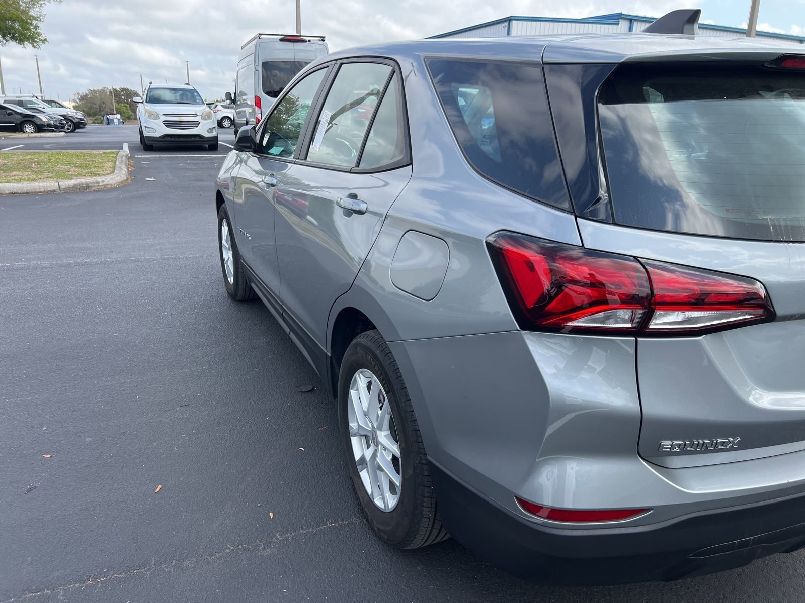 Used 2024 Chevrolet Equinox LS image 7