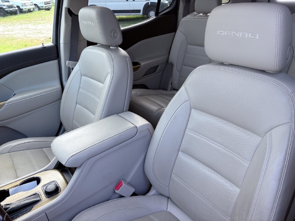 Used 2019 GMC Acadia Denali w/ LPO, Floor Liner Package AWD/4WD image 10
