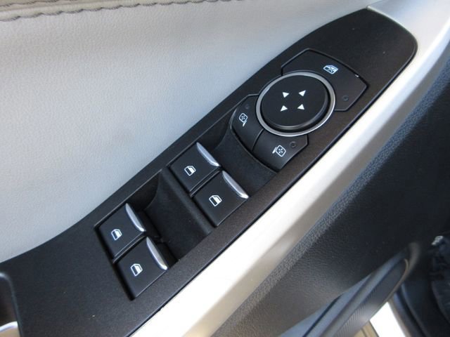 Certified 2022 Ford Explorer XLT w/ Equipment Group 202A image 11