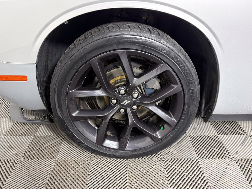 Used 2020 Dodge Challenger SXT w/ Blacktop Package RWD image 10
