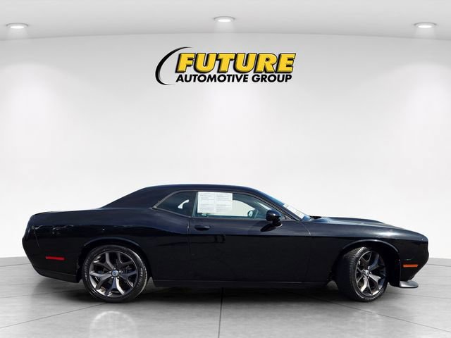 Used 2019 Dodge Challenger GT image 2