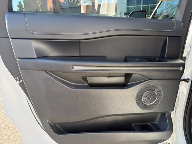 Certified 2024 Ford Expedition Max XLT image 27