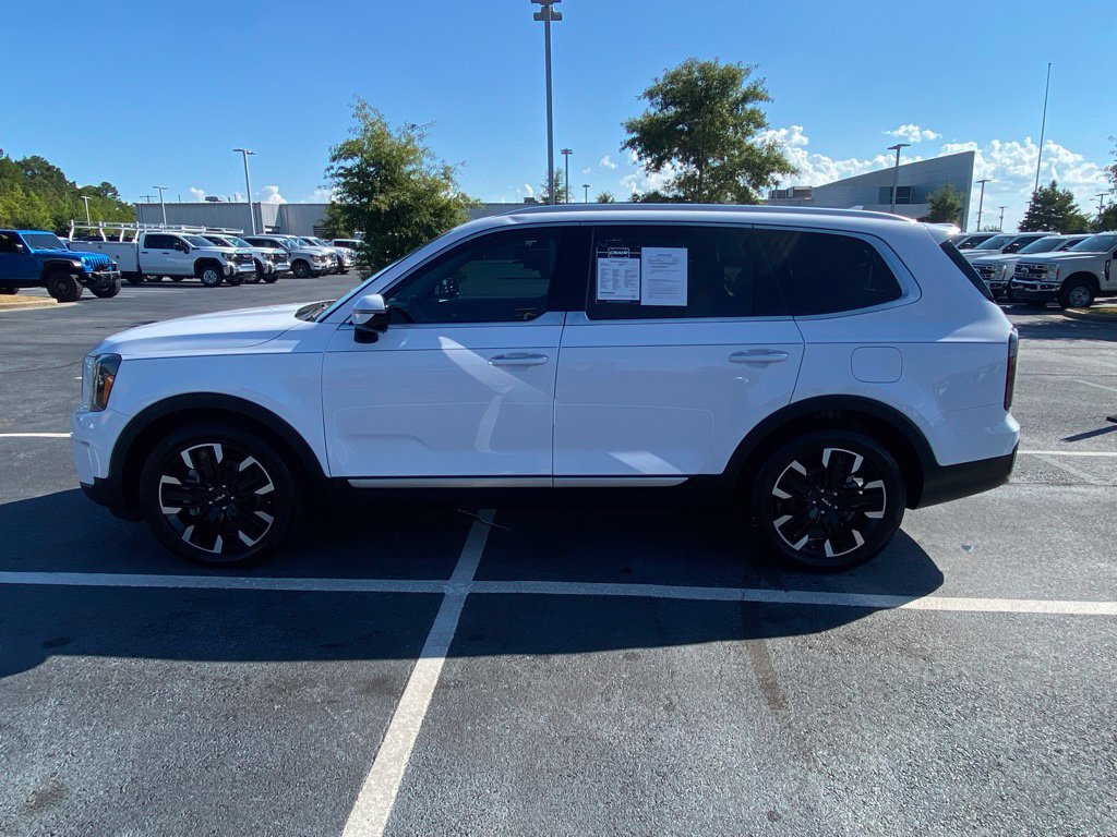 Used 2023 Kia Telluride SX FWD image 4