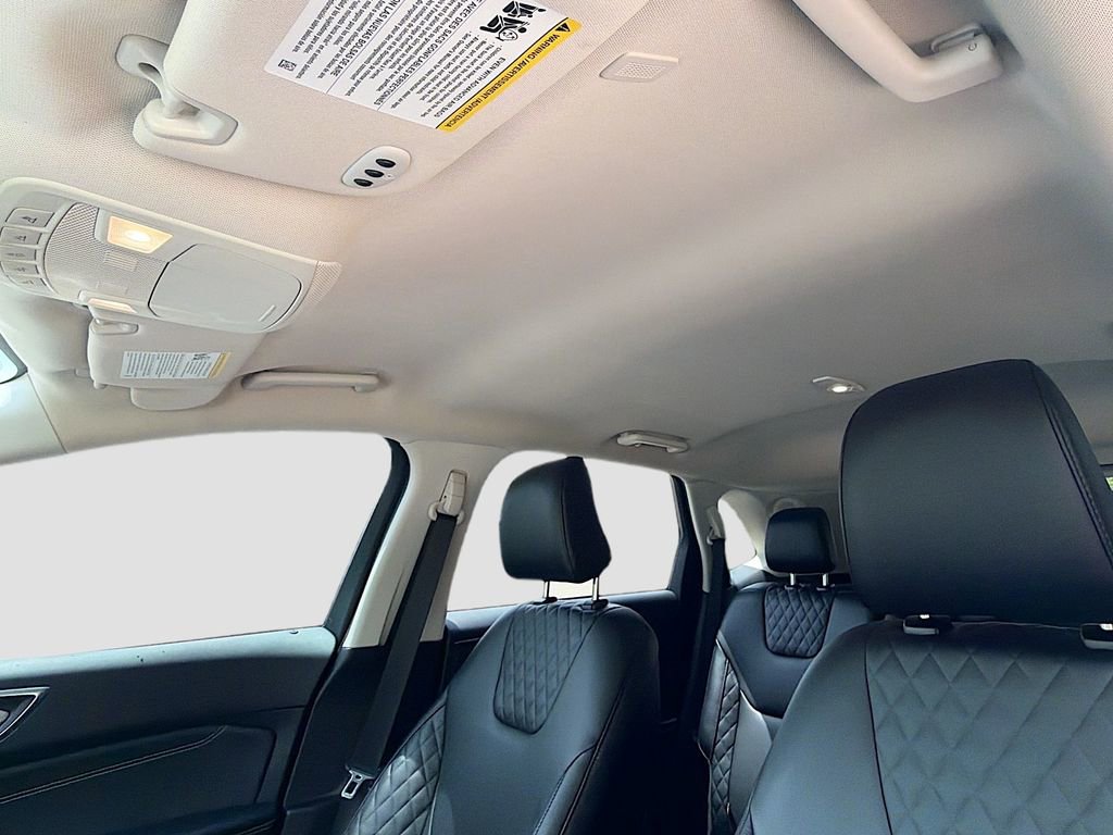 Certified 2024 Ford Edge Titanium AWD/4WD image 23