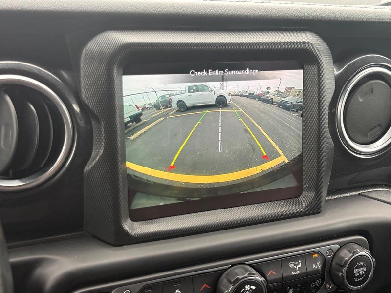 Used 2021 Jeep Wrangler Unlimited Sahara AWD/4WD image 22