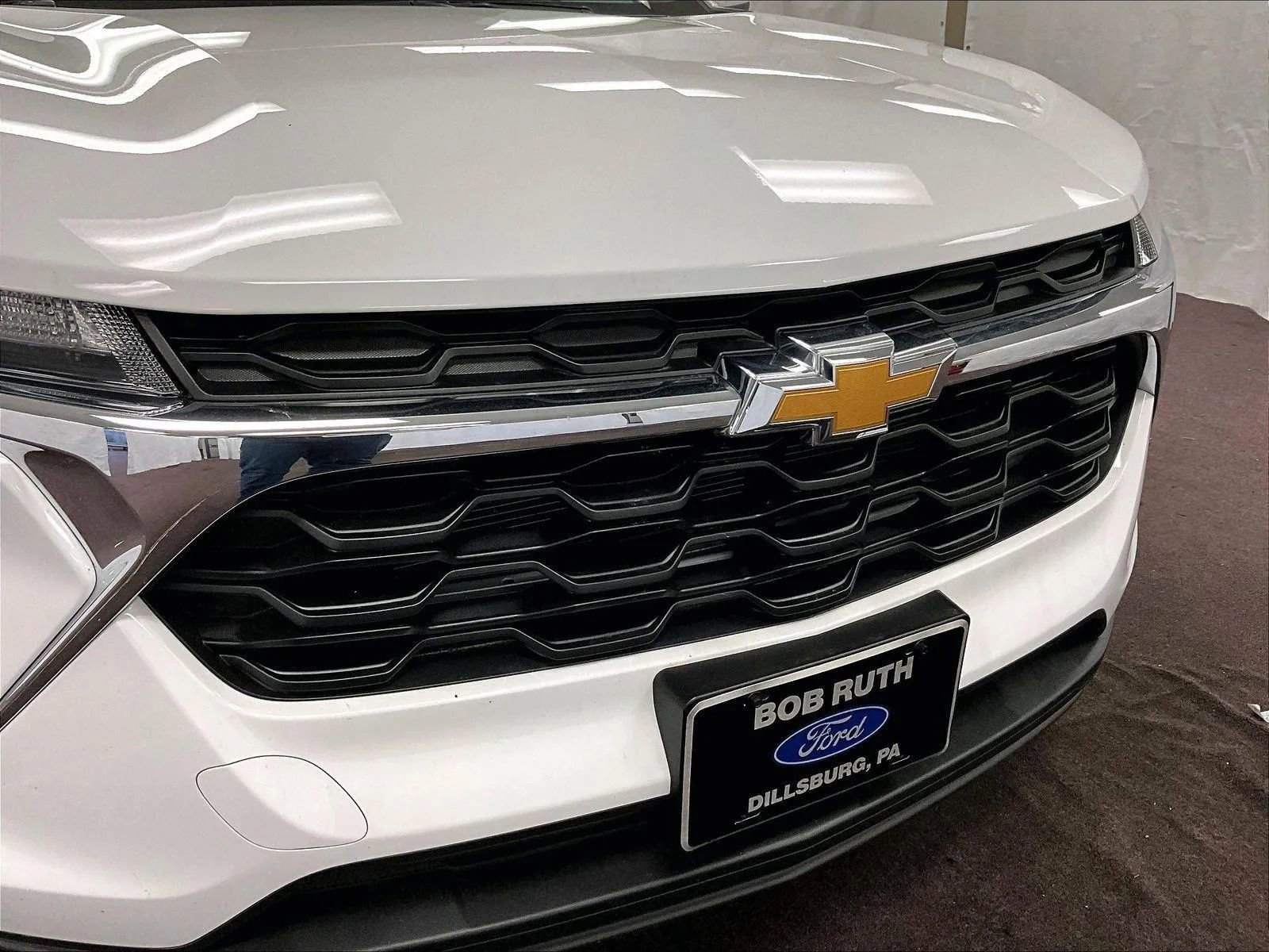 Used 2025 Chevrolet Trax LS w/ LS Convenience Package image 29